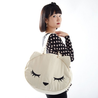 Pooh-Chan Ivory Boston Bag